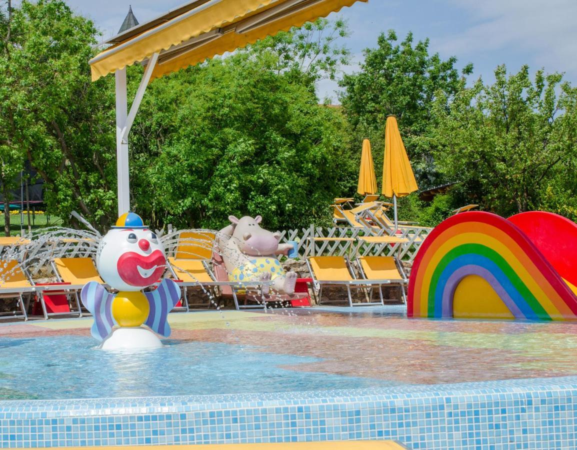 Kolping Family Resort Hévíz Eksteriør bilde